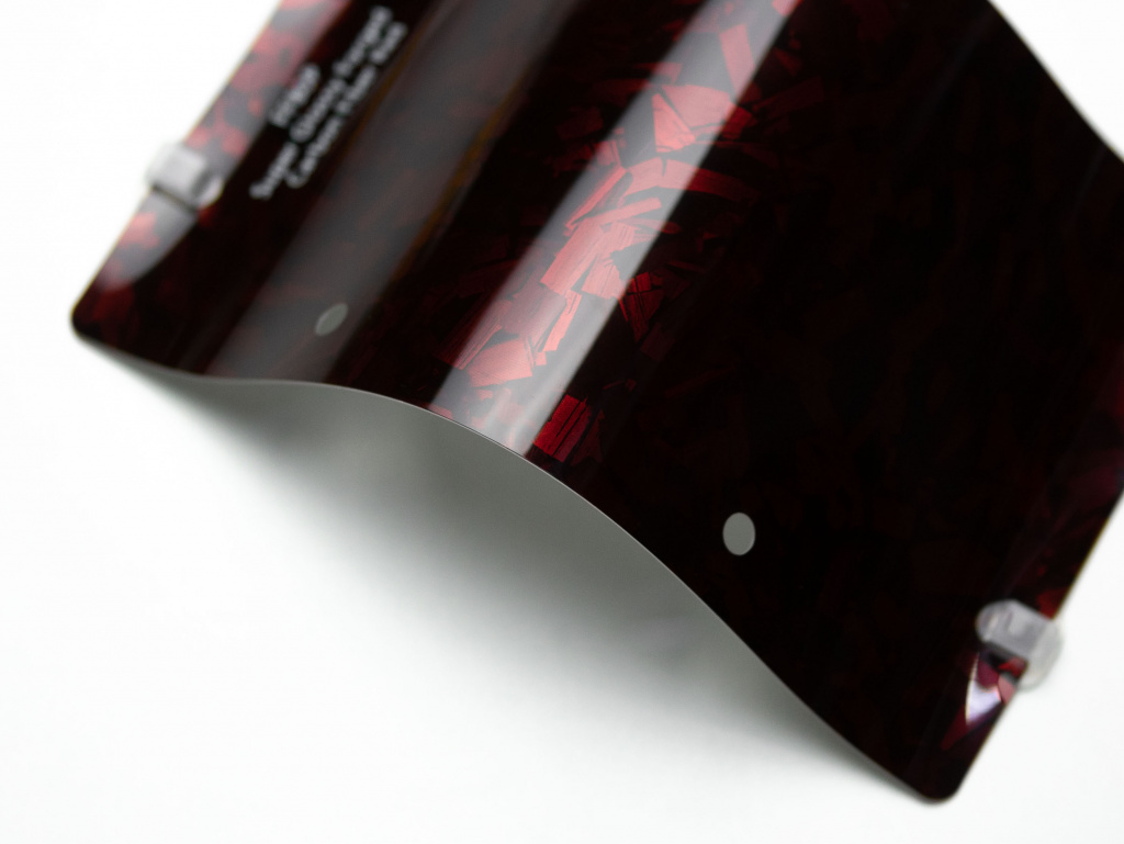 Виниловая плёнка Super Glossy Forged Carbon Fiber Red (кованый красный карбон), FFB0P, 1,52×17,5 м