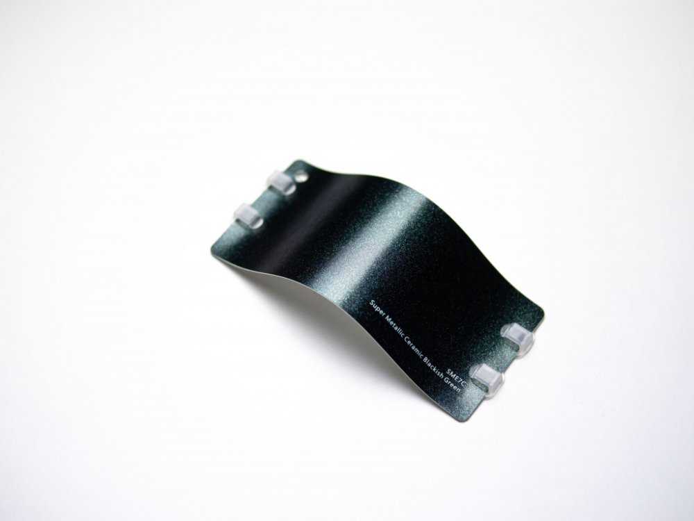 Виниловая плёнка Super Metallic Ceramic Blackish Green (металлик, керамика черно-зеленого цвета), SME7C, 1,52×17,5 м