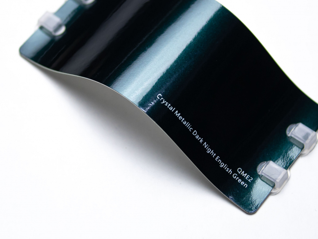 Виниловая плёнка Crystal Metallic Dark Night English Green (кристальный металлик английская зелень), QME2, 1,52×17,5 м
