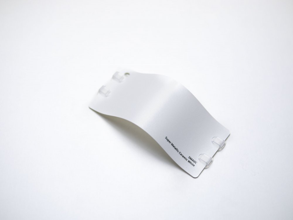 Виниловая плёнка Super Metallic Ceramic White (металлик, керамика белого цвета), SMA0C, 1,52×17,5 м