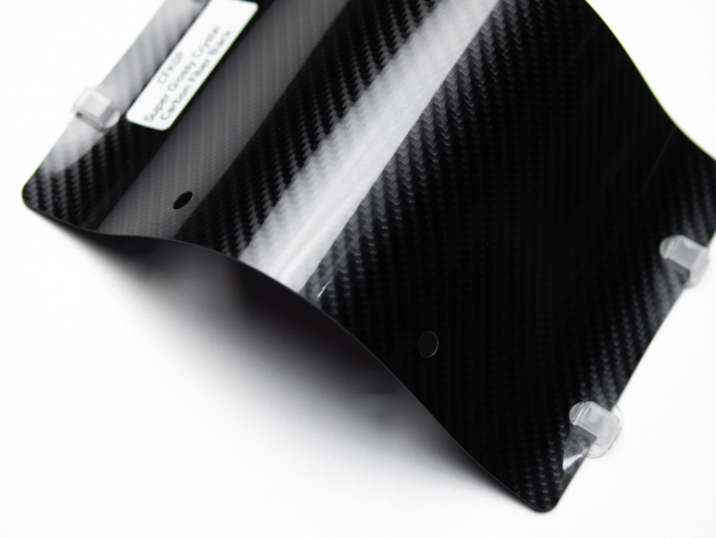 Виниловая плёнка Super Glossy Crystal Carbon Fiber Black (углеродный черный карбон), CFK0P, 1,52×17,5 м