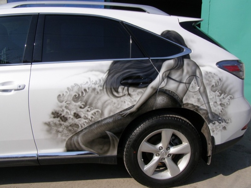 Русалка на авто аэрография на двери