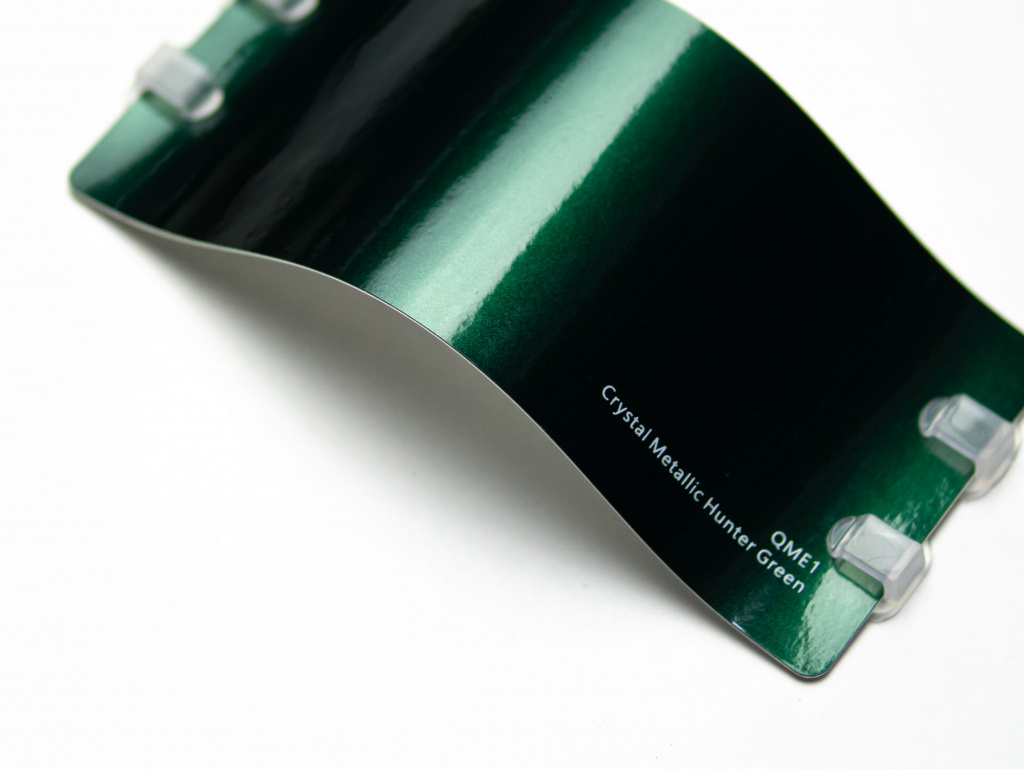 Виниловая плёнка Crystal Metallic Hunter Green (кристальный металлик зелень), QME1, 1,52×17,5 м
