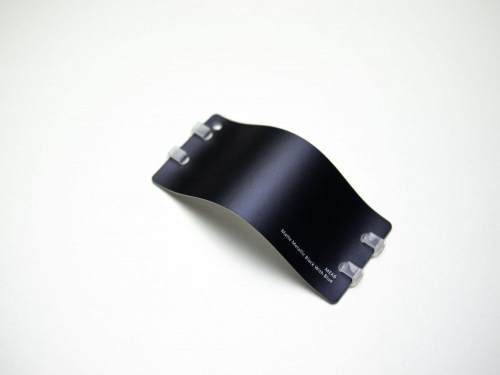 Виниловая плёнка Matte Metallic Black With Blue (черный с синим бриллиантом), MEK6, 1,52×17,5 м