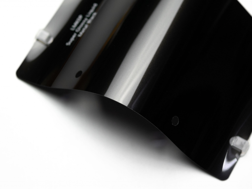 Виниловая плёнка Super Glossy Liquid Metal Black (черный металлик), глянцевая, LMK0P, 1,52×17,5 м