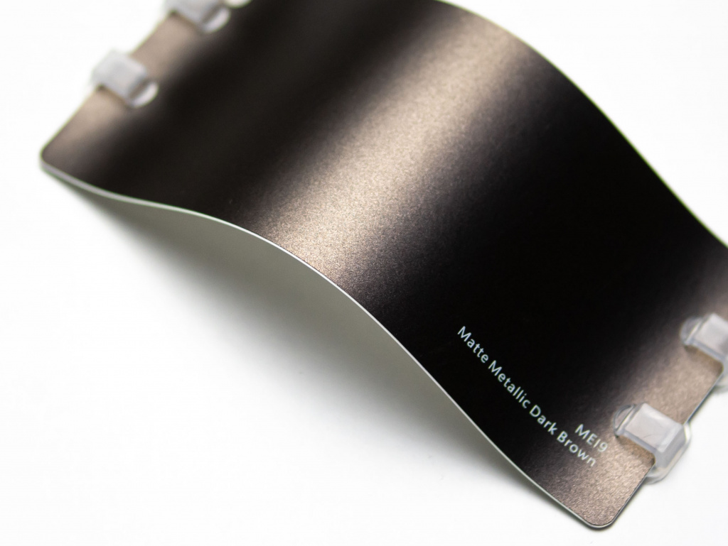 Виниловая плёнка Matte Metallic Dark Brown (темно-коричневый), MEI9, 1,52×17,5 м
