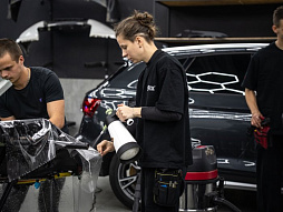 Обучение оклейке авто полиуретаном 