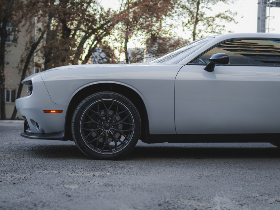 Полиуретановая пленка PPF Colors Volcanic Grey (серый вулканический), глянцевая, UC1081, 1,52×15 м