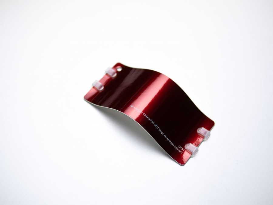 Виниловая плёнка Crystal Metallic Cherry Red (кристальный металлик вишневый), ORB4, 1,52×17,5 м