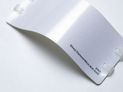 Виниловая плёнка Glossy Diamond White With Gold (белый с золотым бриллиантом), DIA3, 1,52×17,5 м