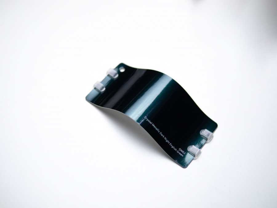 Виниловая плёнка Crystal Metallic Dark Night English Green (кристальный металлик английская зелень), QME2, 1,52×17,5 м