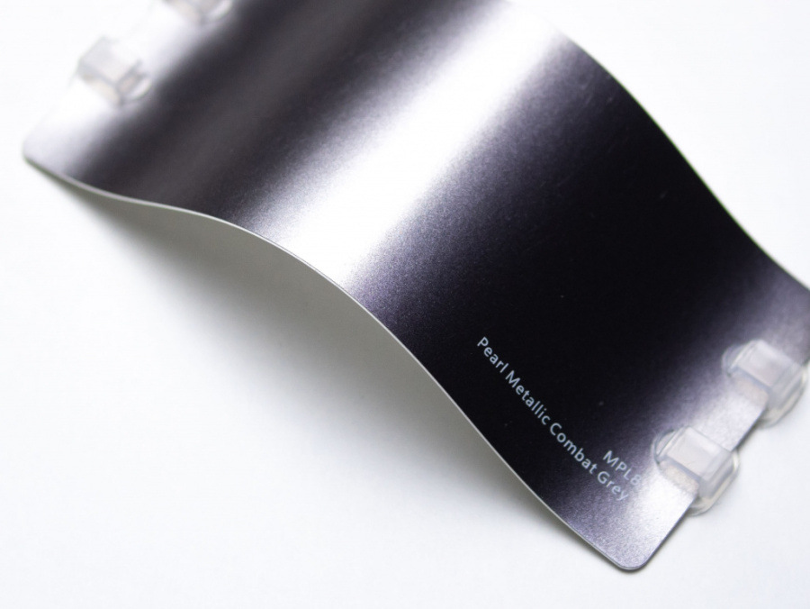 Виниловая плёнка Pearl Metallic Combat Grey (жемчужный боевой серый), MPL8, 1,52×17,5 м