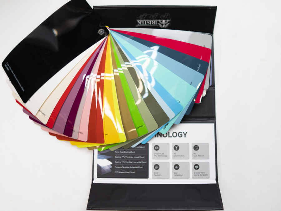 Образцы цветного полиуретана TPU CAST