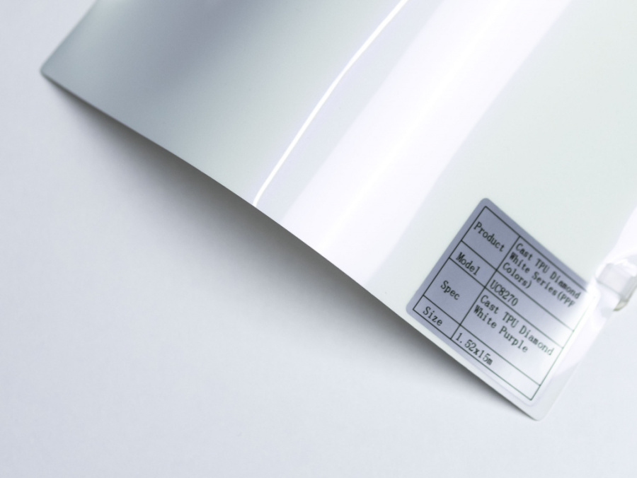 Полиуретановая пленка PPF Colors Diamond White Purple (бриллиант белый фиолетовый), глянцевая, UC8270, 1,52×15 м