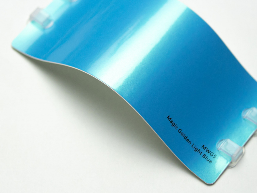 Виниловая плёнка Magic Golden Light Blue (золотистый светло-голубой), MWG5, 1,52×17,5 м