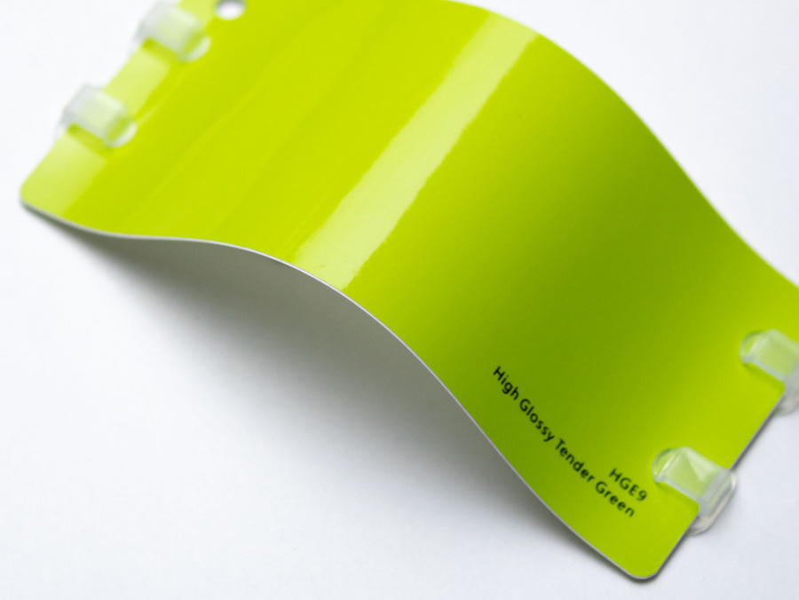 Виниловая плёнка High Glossy Tender Green (блестящий нежно-зеленый), HGE9, 1,52×17,5 м