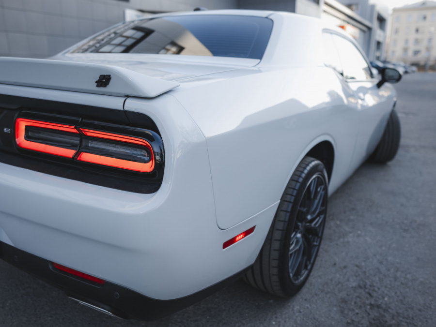 Полиуретановая пленка PPF Colors Volcanic Grey (серый вулканический), глянцевая, UC1081, 1,52×15 м