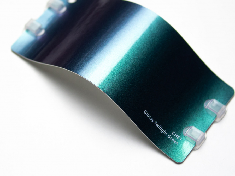 Виниловая плёнка Glossy Twilight Green (сумеречный зеленый), глянцевая, CHE1, 1,52×17,5 м