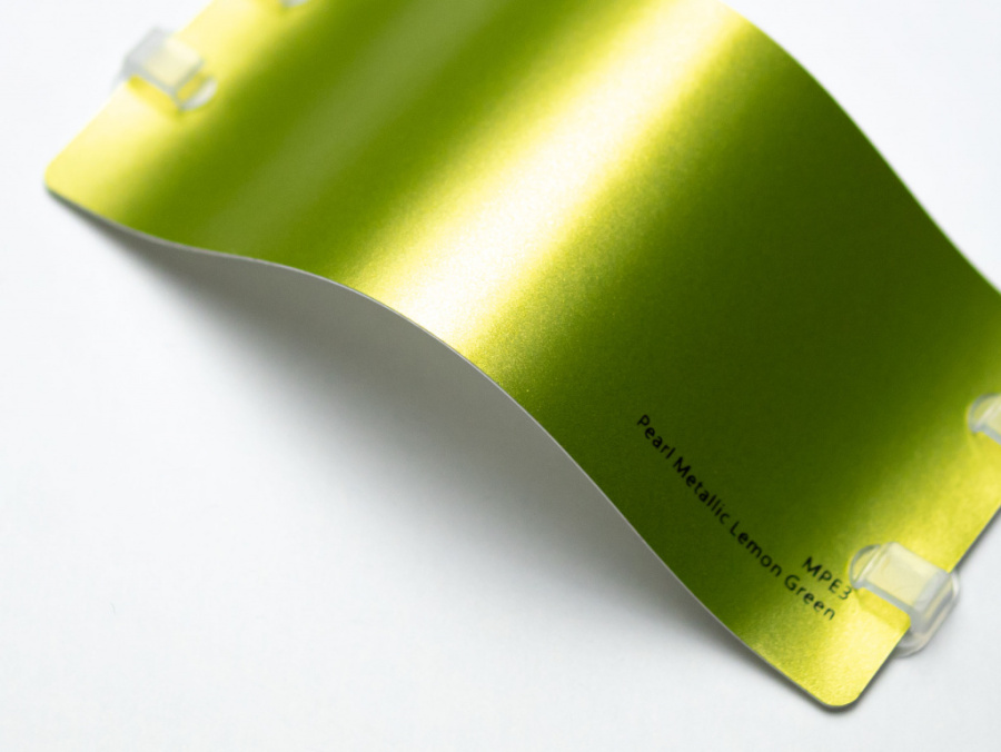 Виниловая плёнка Pearl Metallic Lemon Green (жемчужный лимонно-зеленый), MPE3, 1,52×17,5 м