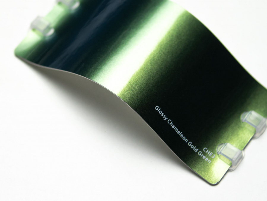 Виниловая плёнка Glossy Chameleon Gold Green (хамелеон золотисто-зеленый), CHE3, 1,52×17,5 м